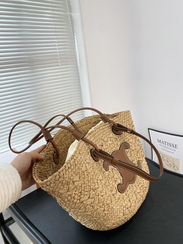 CELINE TRIOMPHE PANIER IN RAFFIA AND LEATHER TAN 31CM - Image 8