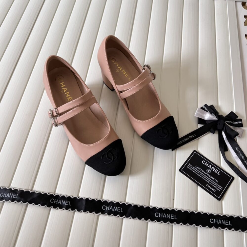 CHANEL MARY JANES AND GROSGRAIN PINK - Image 2