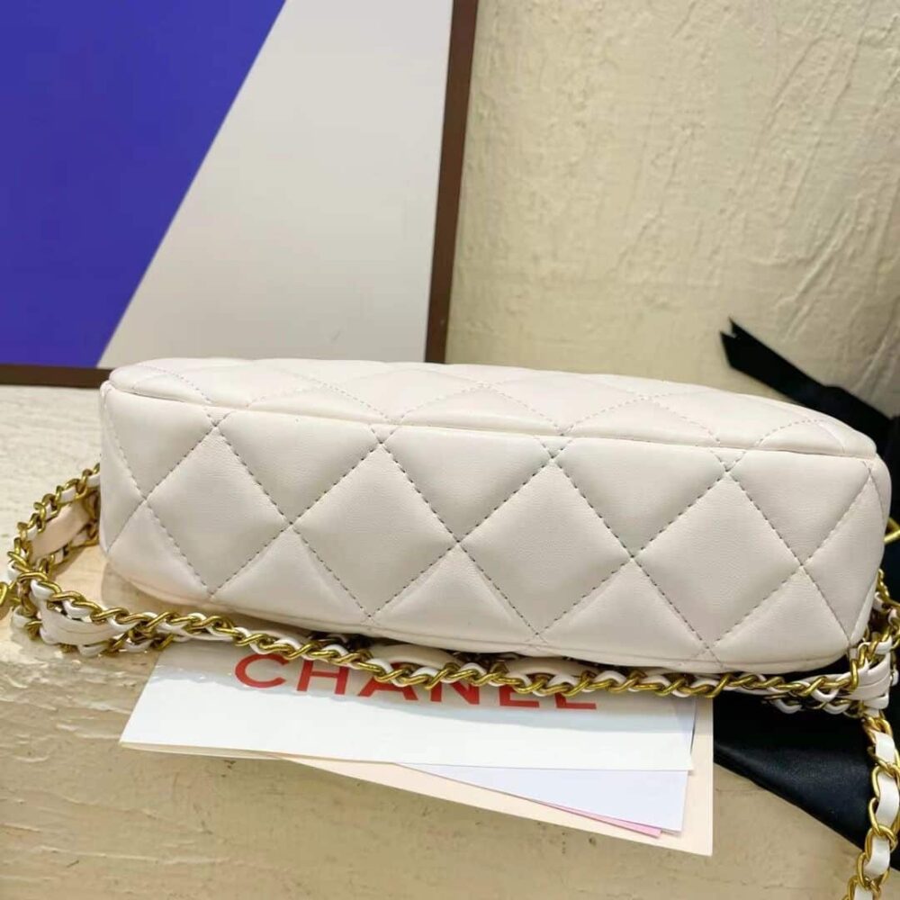 CHANEL CLUTCH WITH STRAP WHITE 24CM - Image 5