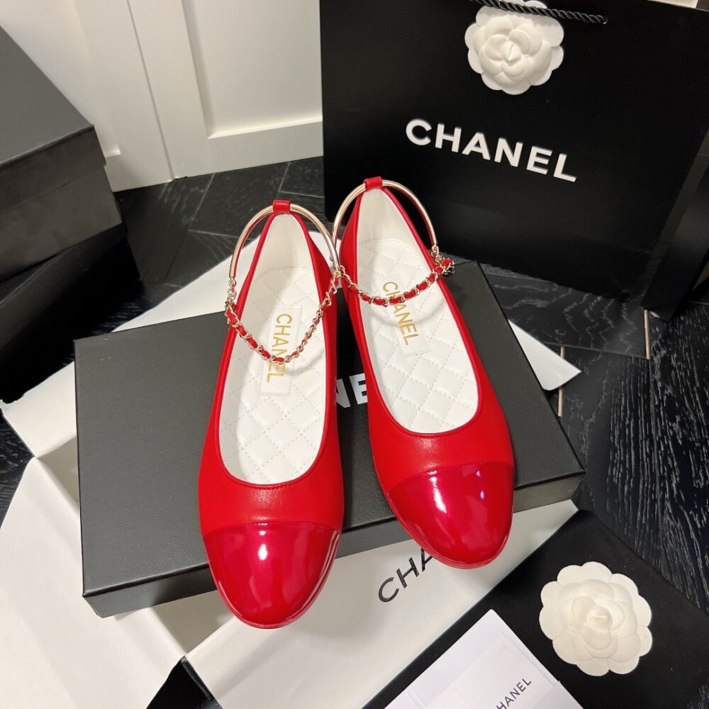 CHANEL INTERLOCKING CC LOGO BALLET FLATS RED - Image 3