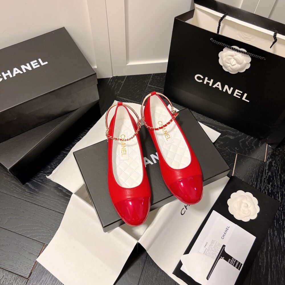 CHANEL INTERLOCKING CC LOGO BALLET FLATS RED - Image 5