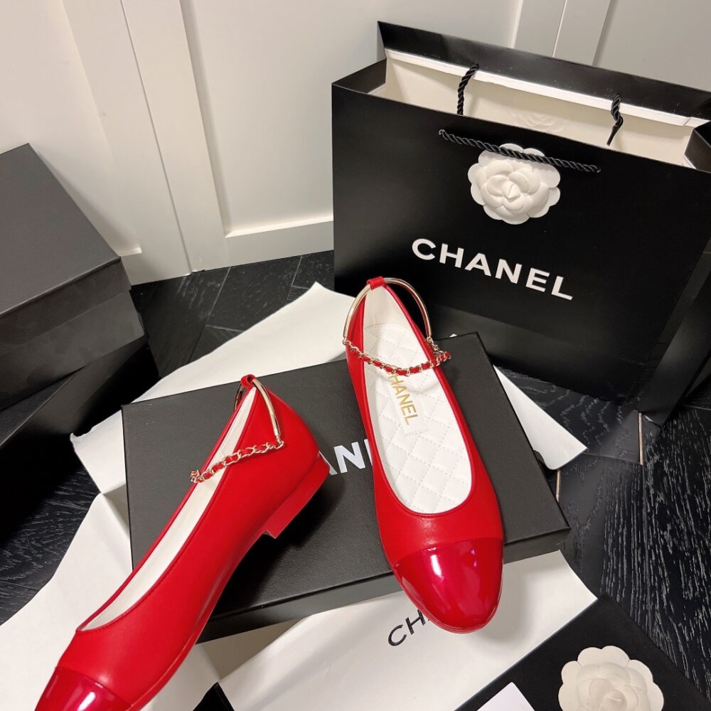 CHANEL INTERLOCKING CC LOGO BALLET FLATS RED - Image 7