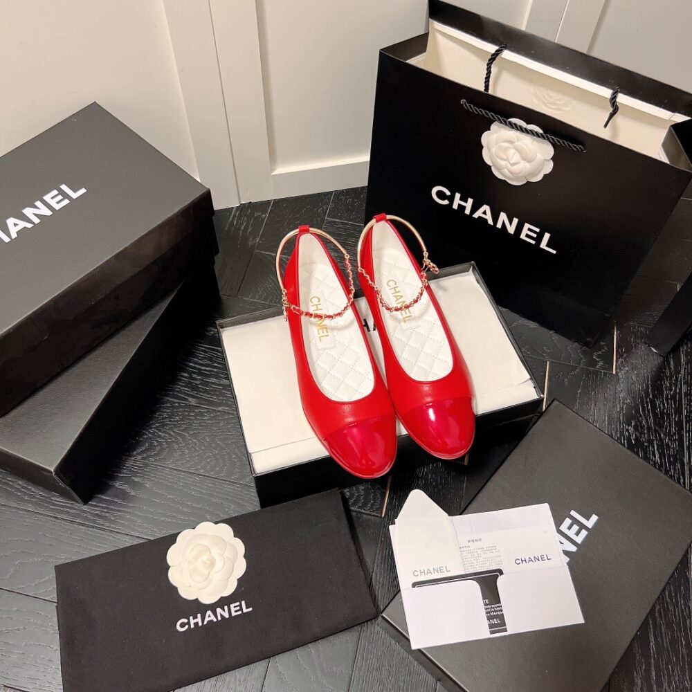 CHANEL INTERLOCKING CC LOGO BALLET FLATS RED - Image 9