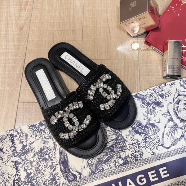 CHANEL COCO MARK 23SS STRAW AND LEATHER SANDALS - Image 6