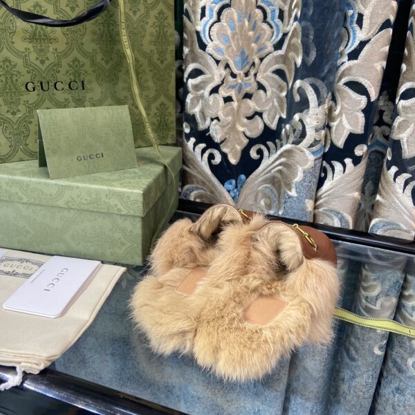 GUCCI PRINCETOWN FURLINED LEATHER SLIPPERS IN BROWN - Image 7