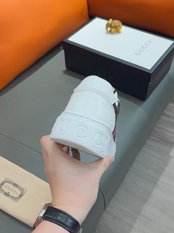 GUCCI SCREENER GG HIGH TOP SNEAKER WHITE WITH RED LOGO - Image 6