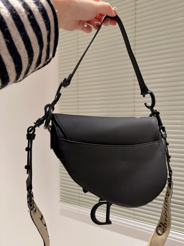 DIOR ULTRA MATTE LEATHER SADDLE BAG BLACK 25CM - Image 4