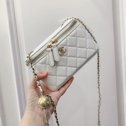 Alternative view of Chanel Pearl Crush Vanity Case With Chain In White 17Cm