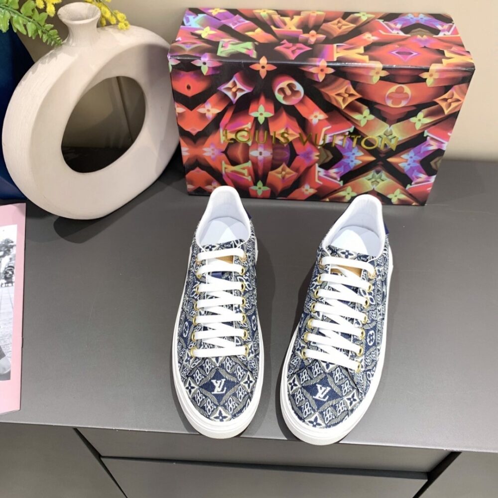 LOUIS VUITTON TIME OUT TRAINERS GREY 1A9FNI - Image 3
