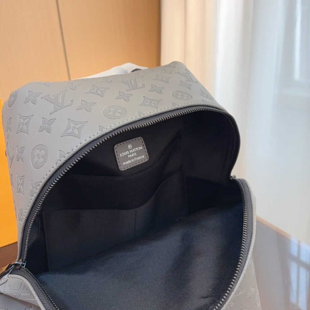 LOUIS VUITTON DISCOVERY BACKPACK ANTHRACITE GRAY 38CM M46557 - Image 7