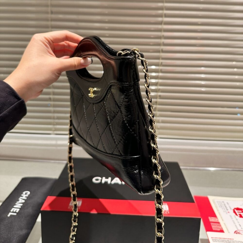 CHANEL 24C MINI 31 CLUTCH WITH CHAIN SHINY BLACK 24CM - Image 4