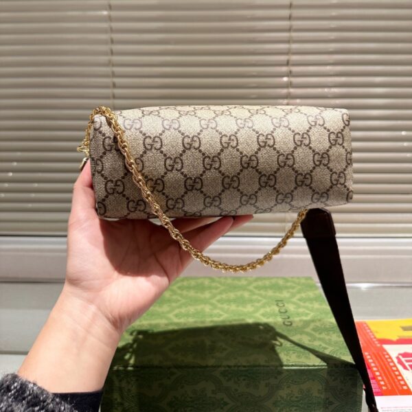 GUCCI COUNTER GG PRINTED SINGLE SHOULDER MESSENGER BAG 21CM - Image 4