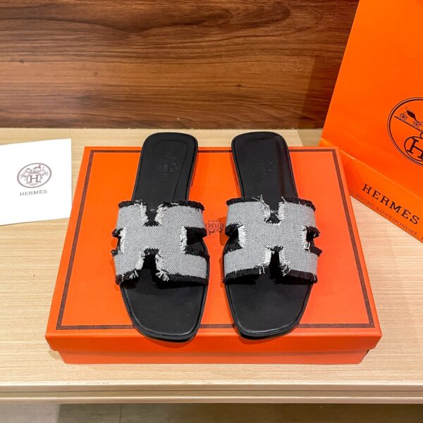 HERMES ORAN SANDAL BLACK H231095Z PN360 - Image 7
