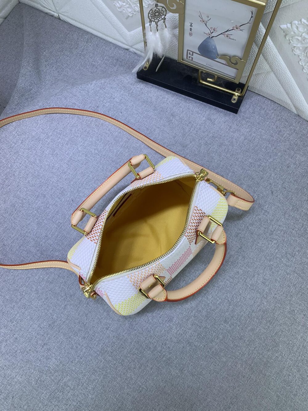 LOUIS VUITTON SPEEDY BANDOULIÈRE DAMIER CANVAS PEACH 20CM - Image 2