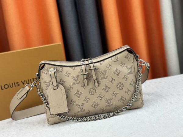 LOUIS VUITTON HAND IT ALL PM GALET 29CM M24255 - Image 10