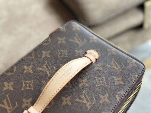 Alternative view of Louis Vuitton Lv Nice Jewelry Case Brown 23Cm