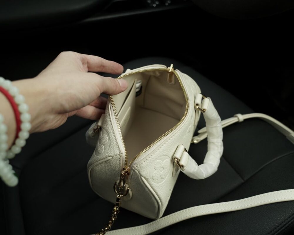 LOUIS VUITTON SPEEDY BANDOULIÈRE BAG 20 CREAM 20CM M58954 - Image 8