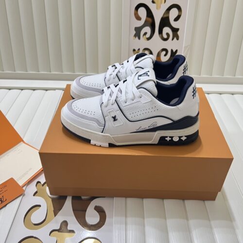 Alternative view of LOUIS VUITTON MEN’S SNEAKER LV TRAINER SIGNATURE MARINE BLUE