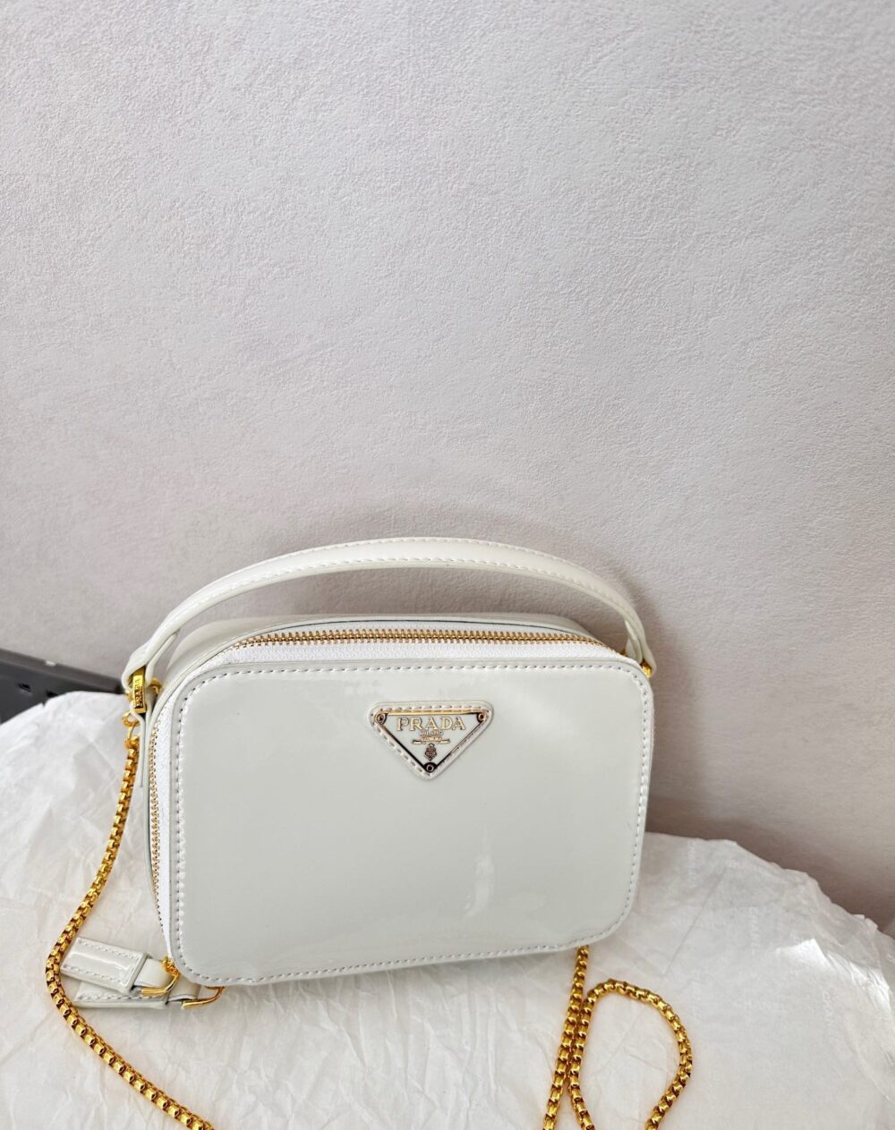 PRADA PATENT LEATHER MINI POUCH WHITE 18CM 1NR025 069 F0304 - Image 2