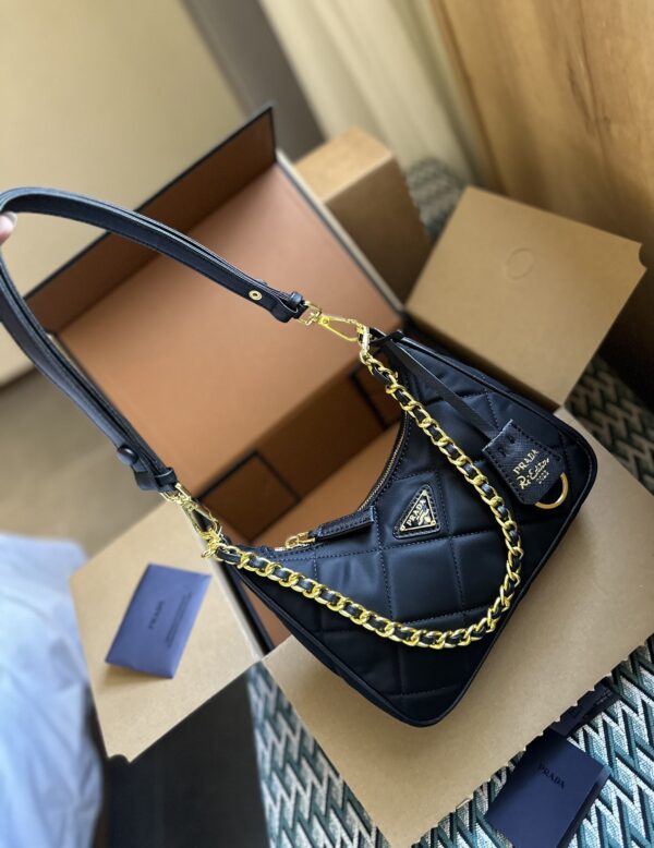 PRADA RE EDITION 1995 CHAÎNE RE NYLON MINI BAG BLACK 22CM 1BC204 2AOS F0002 V QOO - Image 4
