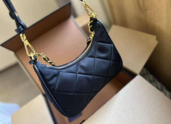 PRADA RE EDITION 1995 CHAÎNE RE NYLON MINI BAG BLACK 22CM 1BC204 2AOS F0002 V QOO - Image 7