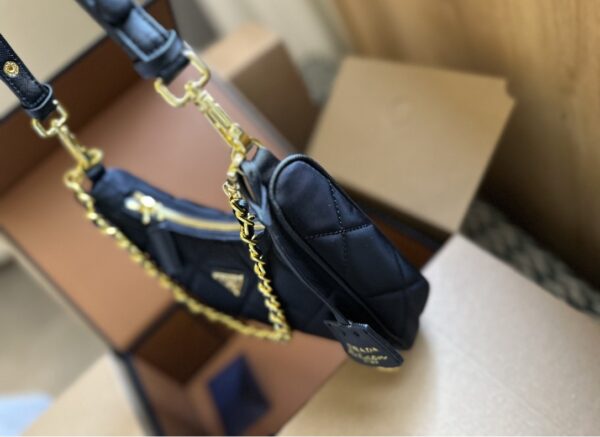 PRADA RE EDITION 1995 CHAÎNE RE NYLON MINI BAG BLACK 22CM 1BC204 2AOS F0002 V QOO - Image 8