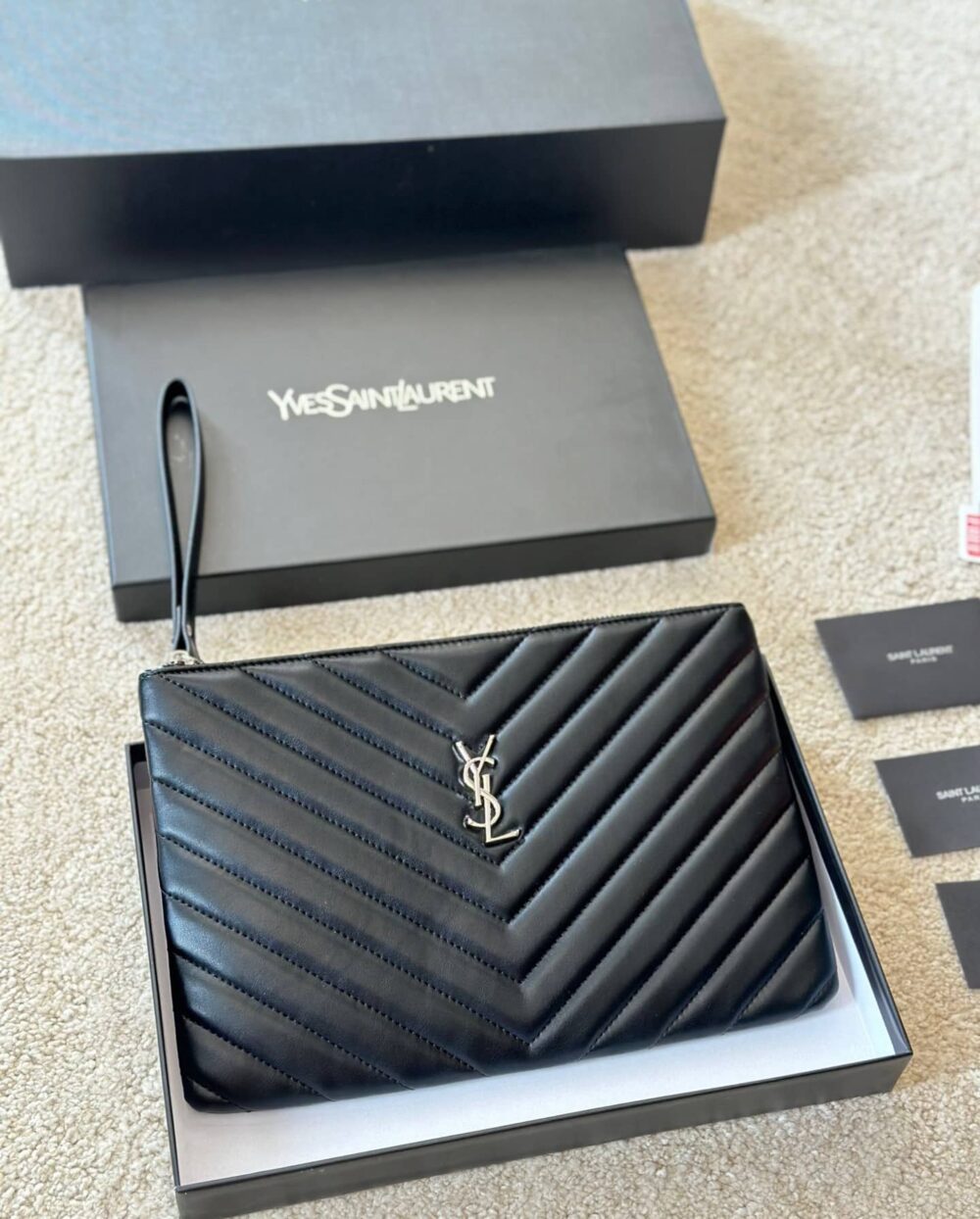 SAINT LAURENT CASSANDRE MATELASSÉ TABLET POUCH IN QUILTED LEATHER BLACK 30CM 559193CWU021000 - Image 2