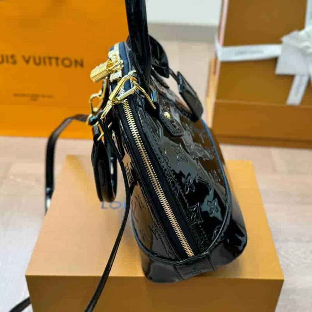 Louis Vuitton Alma BB Varnished Epi Leather Black 23Cm - Image 3