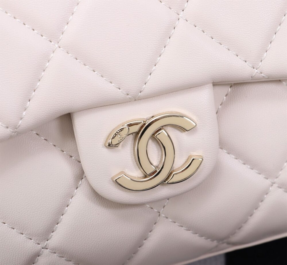 CHANEL MAXI HOBO BAG BLACK LEATHER AND GOLD TONE METAL WHITE 28CM AS4339 - Image 4