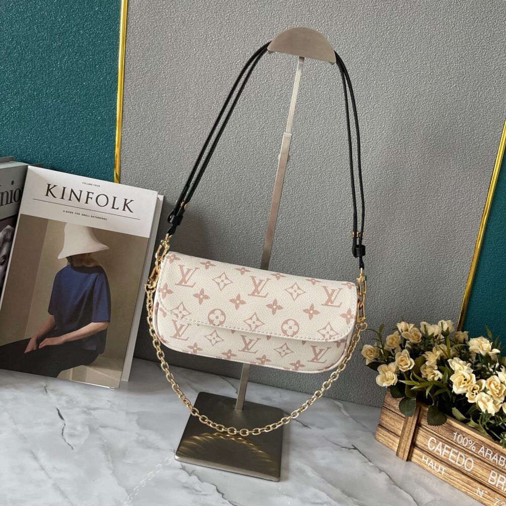 LOUIS VUITTON WALLET ON CHAIN IVY MONOGRAM CANVAS CREAM 23CM M83091 - Image 2