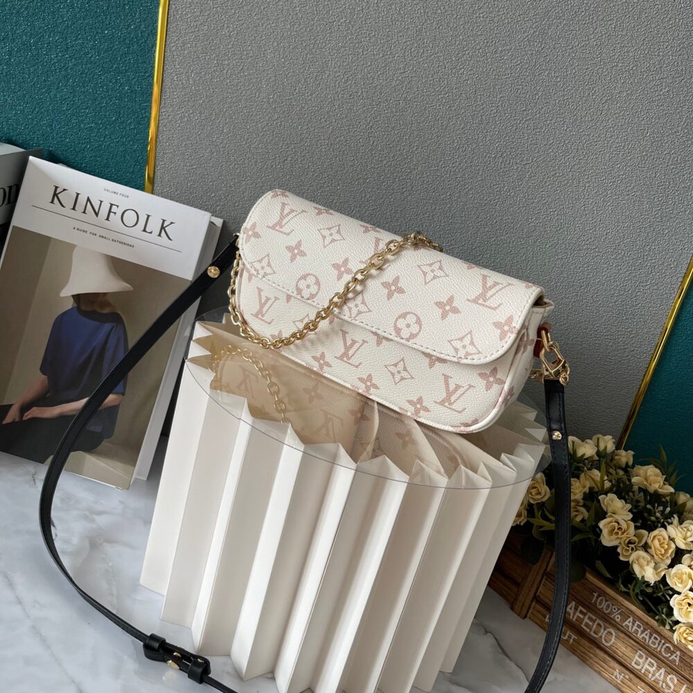 LOUIS VUITTON WALLET ON CHAIN IVY MONOGRAM CANVAS CREAM 23CM M83091 - Image 8