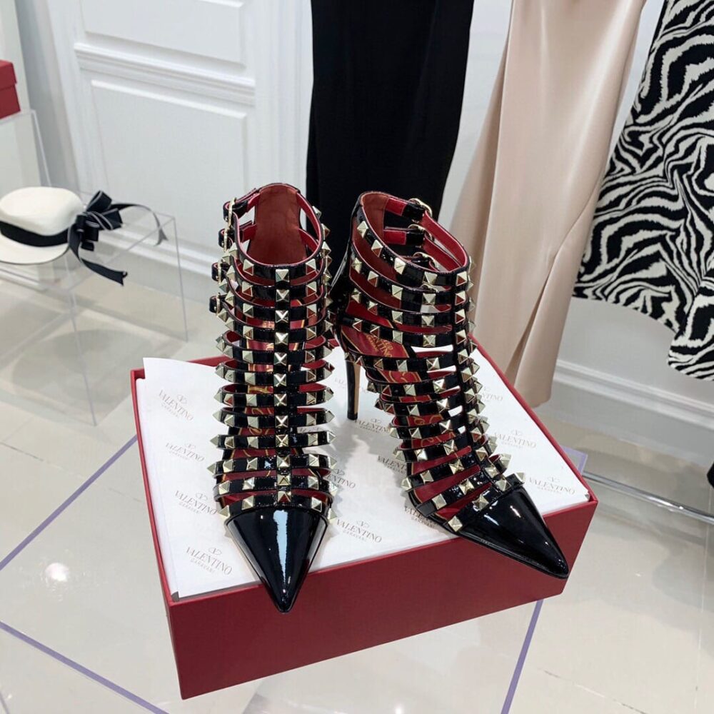 VALENTINO GARAVANI ROCKSTUD ALCOVE PUMPS BLACK - Image 6