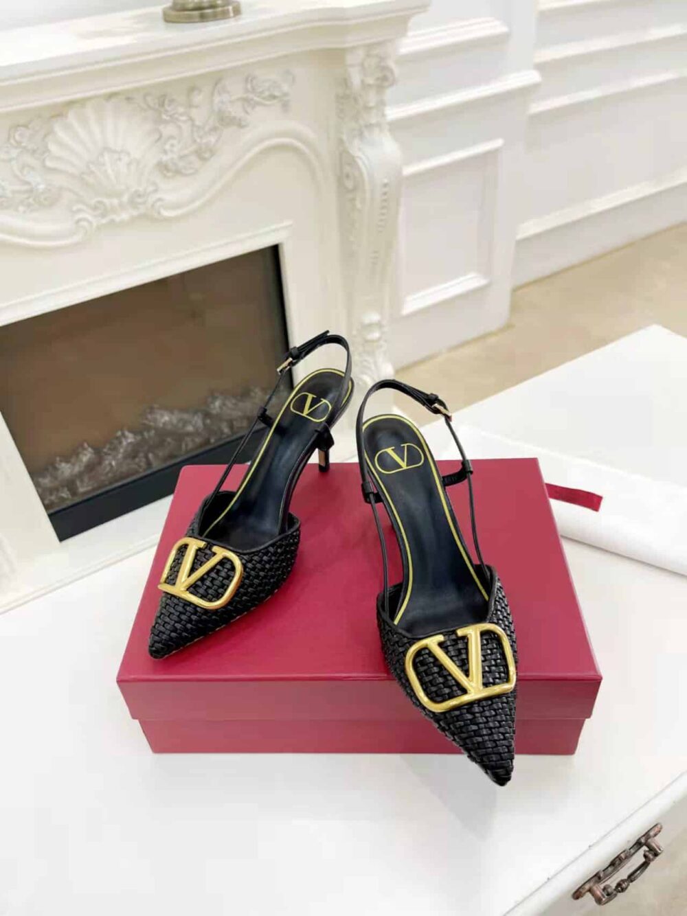 VALENTINO GARAVANI VLOGO WOVEN LEATHER SLINGBACK PUMPS BLACK - Image 9