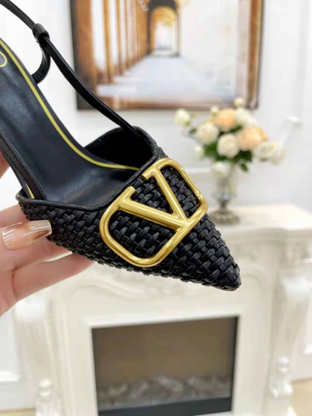 VALENTINO GARAVANI VLOGO WOVEN LEATHER SLINGBACK PUMPS BLACK - Image 3
