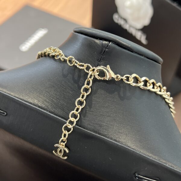 CHANEL HEART CC NECKLACE - Image 6