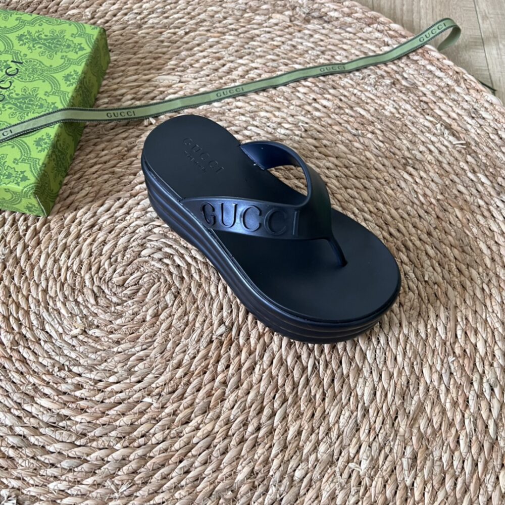 GUCCI TARIFA RUBBER PLATFORM FLIP FLOPS BLACK - Image 7