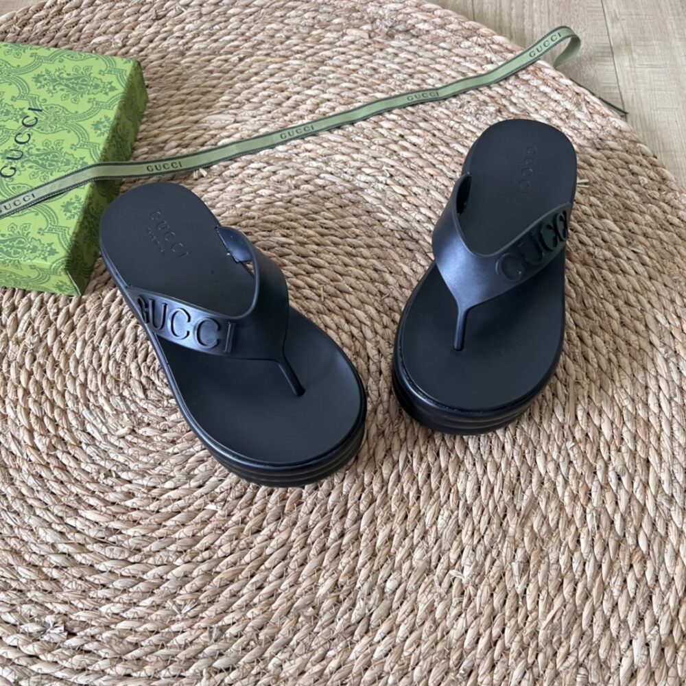 GUCCI TARIFA RUBBER PLATFORM FLIP FLOPS BLACK - Image 8