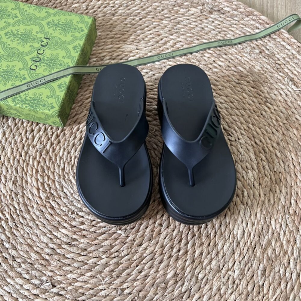 GUCCI TARIFA RUBBER PLATFORM FLIP FLOPS BLACK - Image 10