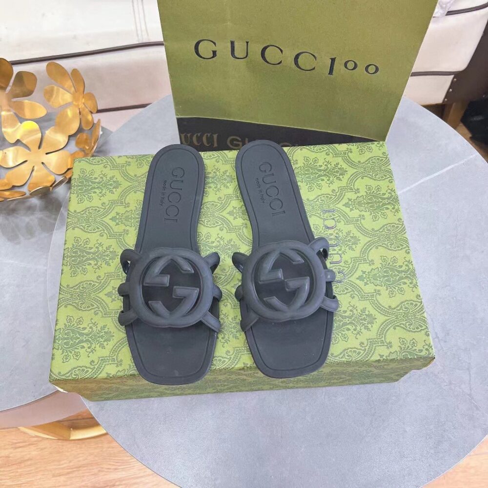 GUCCI WOMEN'S INTERLOCKING G SLIDE SANDAL BLACK ‎780307 J8700 1000 - Image 2