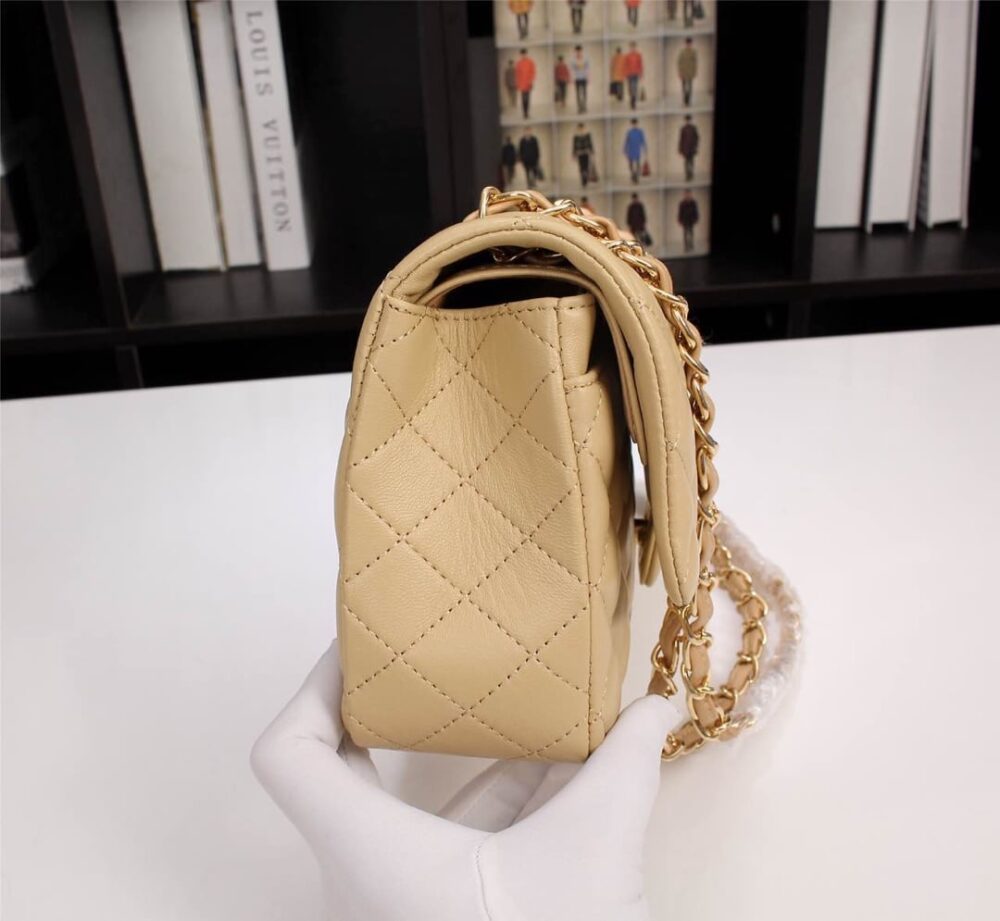 CHANEL CLASSIC FLAP BEIGE GOLD HARDWARE 25CM - Image 6