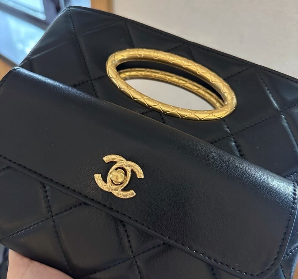 CHANEL CLUTCH AND GOLD PLATED METAL IN BLACK 25CM AS5038 B17663 94305 - Image 5