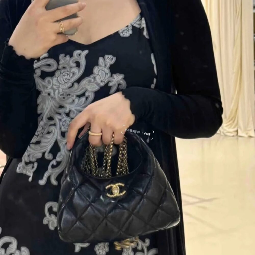 CHANEL 24A LIMITED EDITION TASSEL CHAIN HOBO BAG IN BLACK 20CM - Image 3