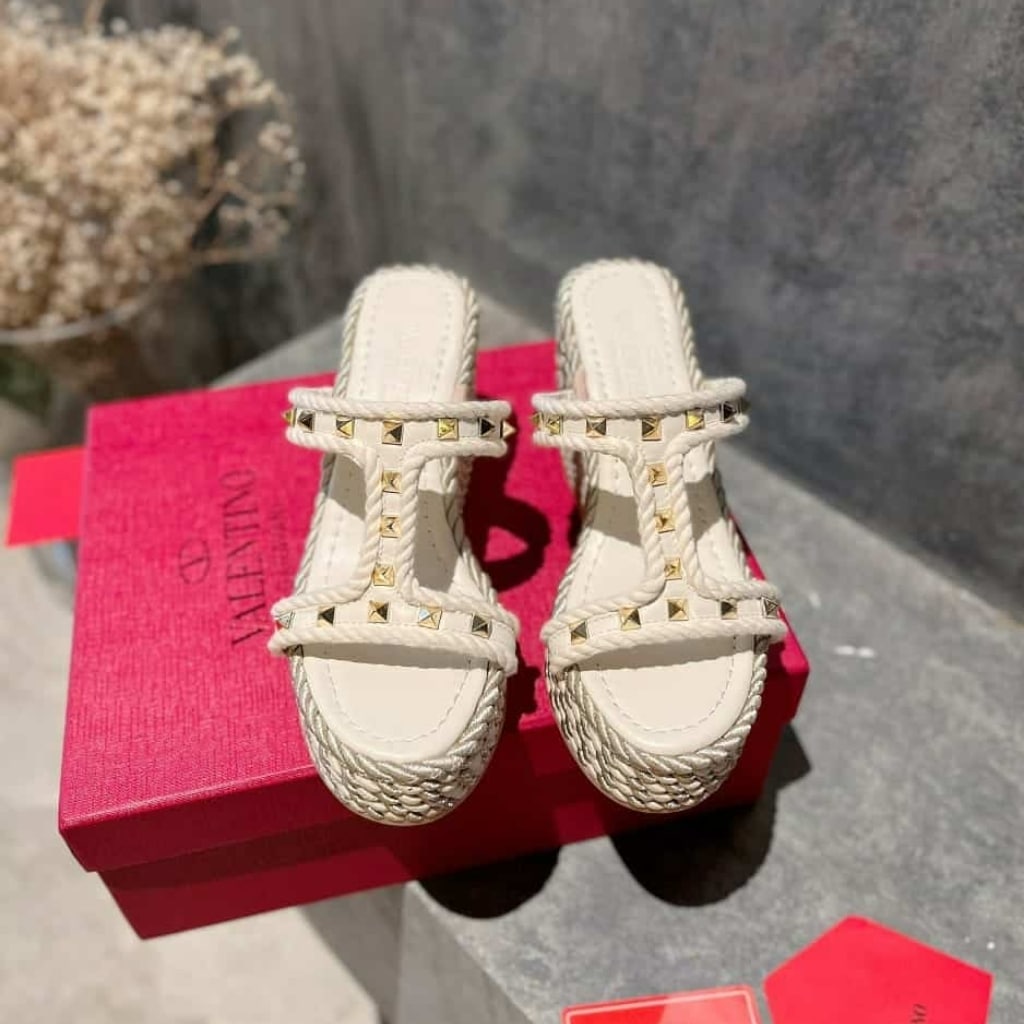 Valentino Rockstud Laminated Nappa Wedge Sandal Natural 4W2S0GI5DYM YBS - Image 4