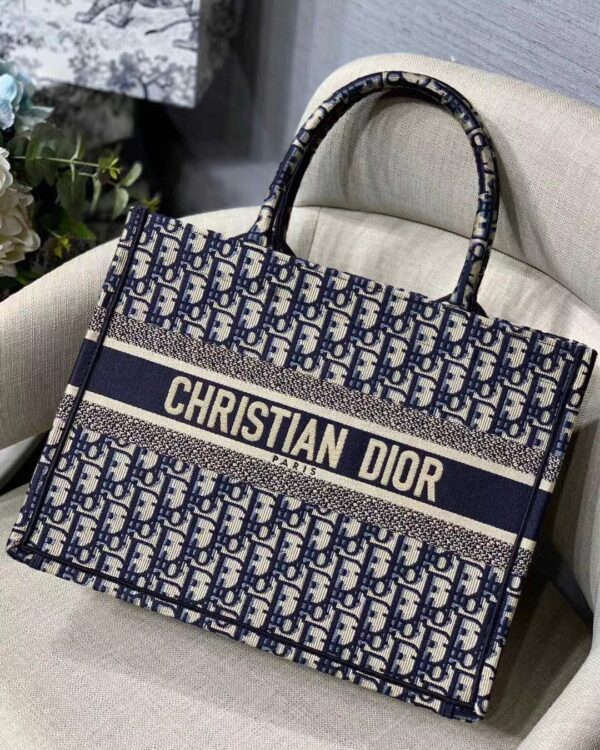 DIOR PERSONALIZED MEDIUM BOOK TOTE BLUE DIOR PERSONALIZED OBLIQUE EMBROIDERY 36CM M1296ZRIW M928 - Image 5