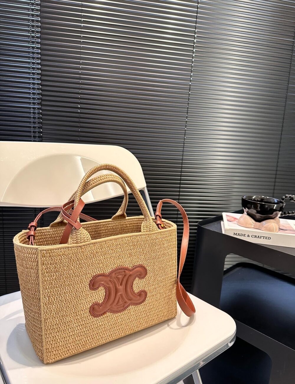 CELINE SMALL CABAS THAIS IN RAFFIA AND LEATHER TAN 27CM 116302FF7 04LU - Image 4