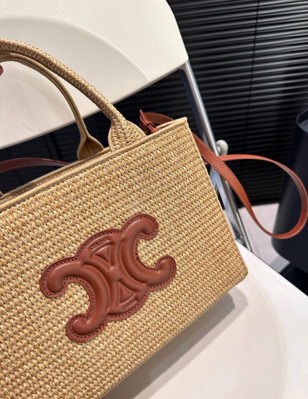 CELINE SMALL CABAS THAIS IN RAFFIA AND LEATHER TAN 27CM 116302FF7 04LU - Image 5