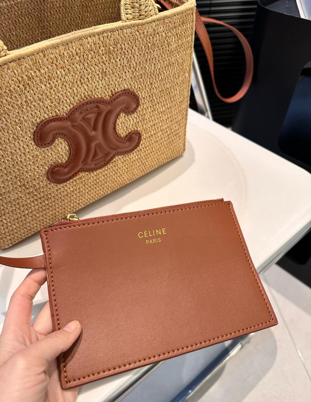 CELINE SMALL CABAS THAIS IN RAFFIA AND LEATHER TAN 27CM 116302FF7 04LU - Image 9