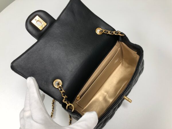 CHANEL QUILTED MINI CC RECTANGULAR PEARL CRUSH FLAP BAG BLACK 20CM - Image 4