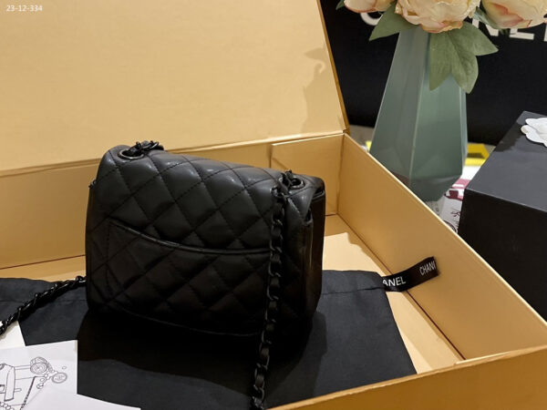 CHANEL FLAP BAG BLACK 20CM - Image 5