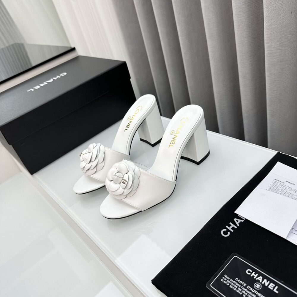 CHANEL CAMELLIA MEDIUM HEEL SLIPPERS WHITE - Image 2